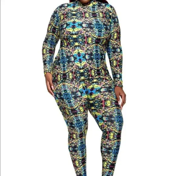 Multicolored Patterned Top - Picture 2 of 3